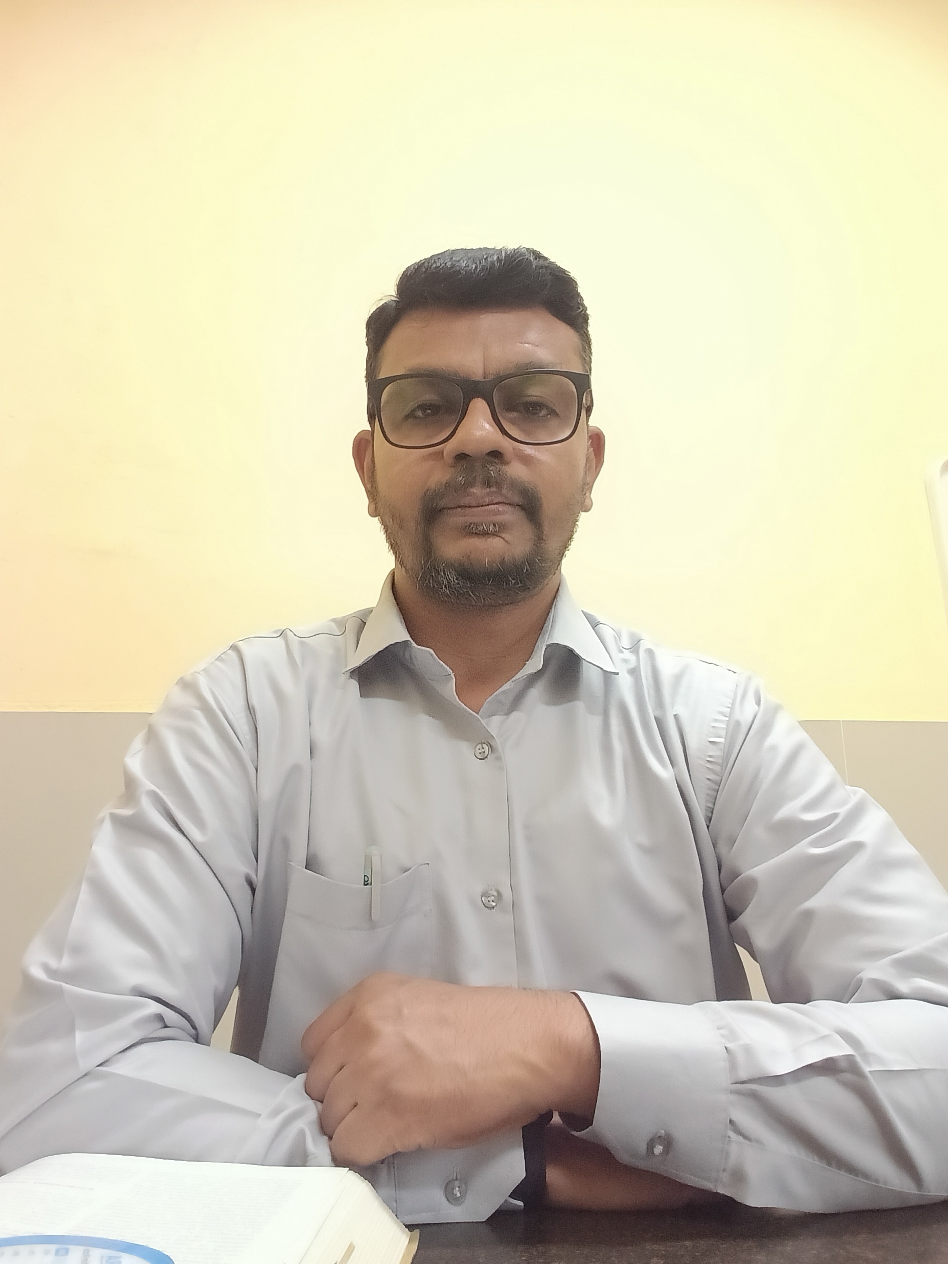 DR. VIVEK KASHINATH CHAUHAN 